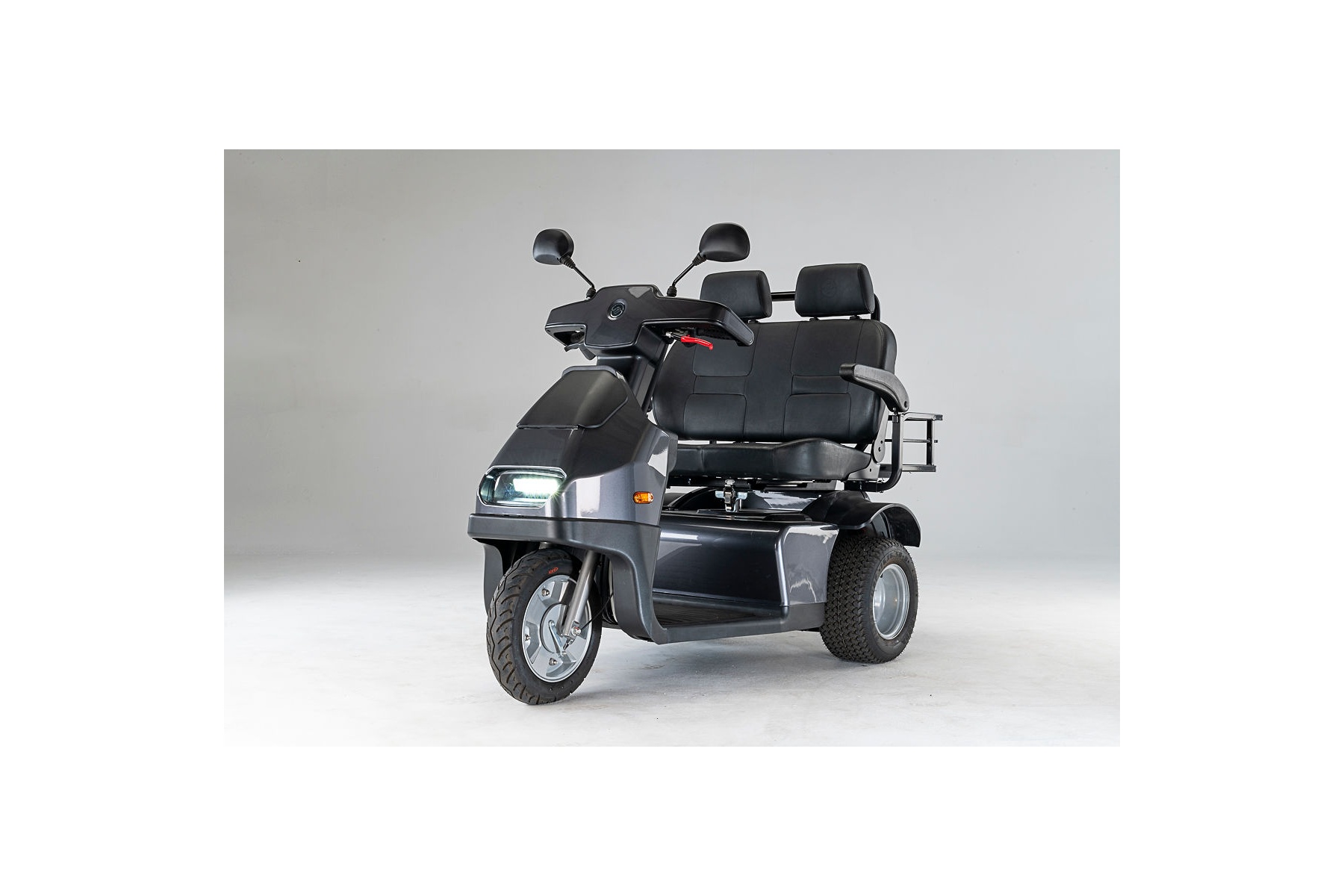 scooter 3 ruedas 2 plazas con energía solar